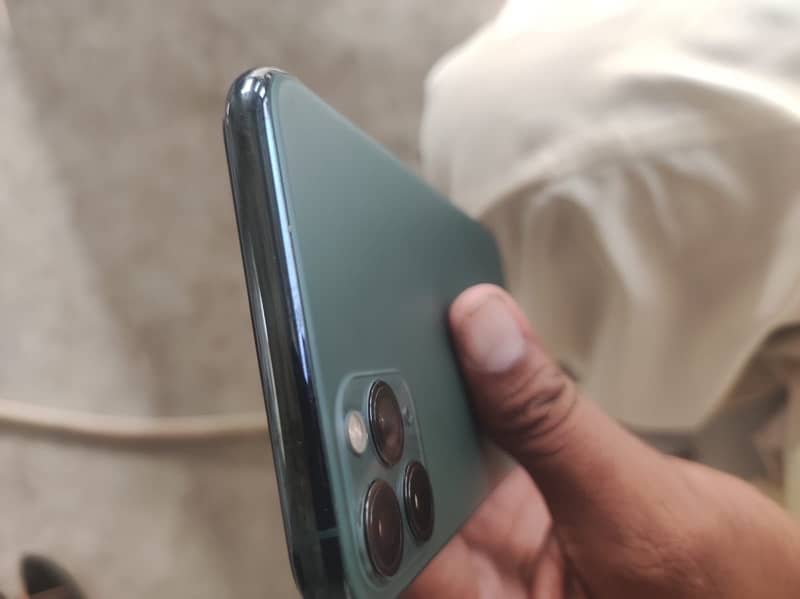 iPhone 11pro max pta aproved 10by10 better helth 76 storge 64 1