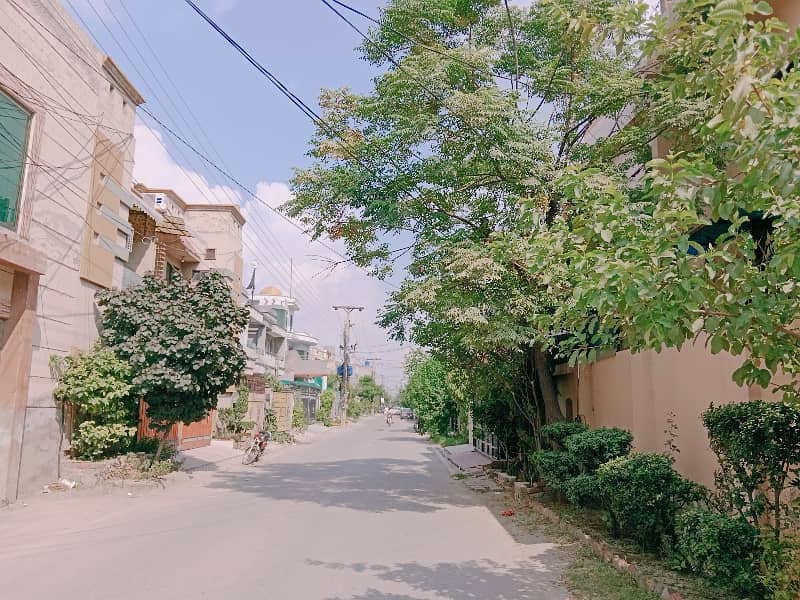 4 Marla corner with Gas Dubble storey house available for sale in military account society college Road Lahore 3