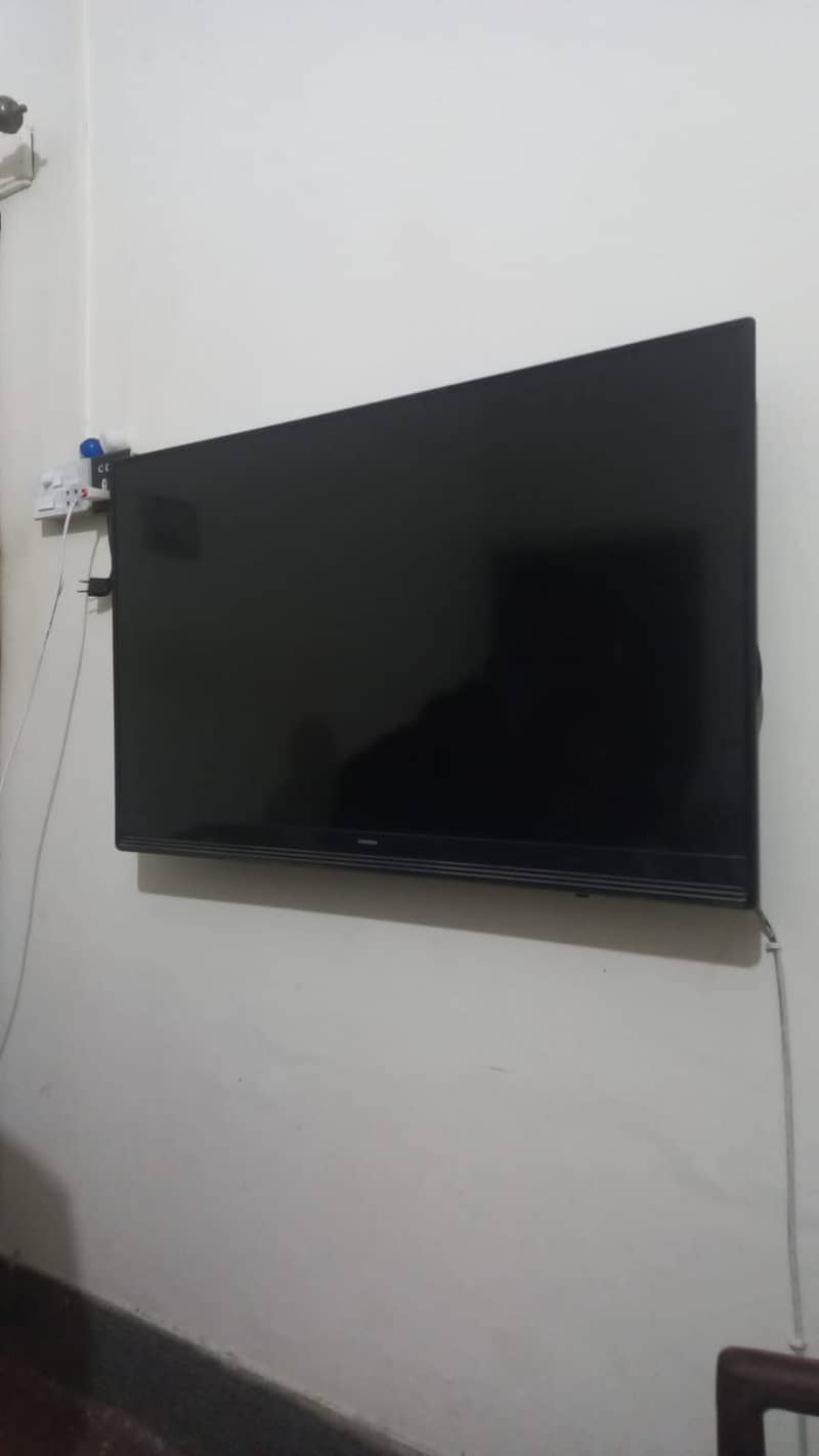 Samsung 43 inch LCD/For sale 0