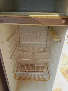 Second hand refrigerator 0