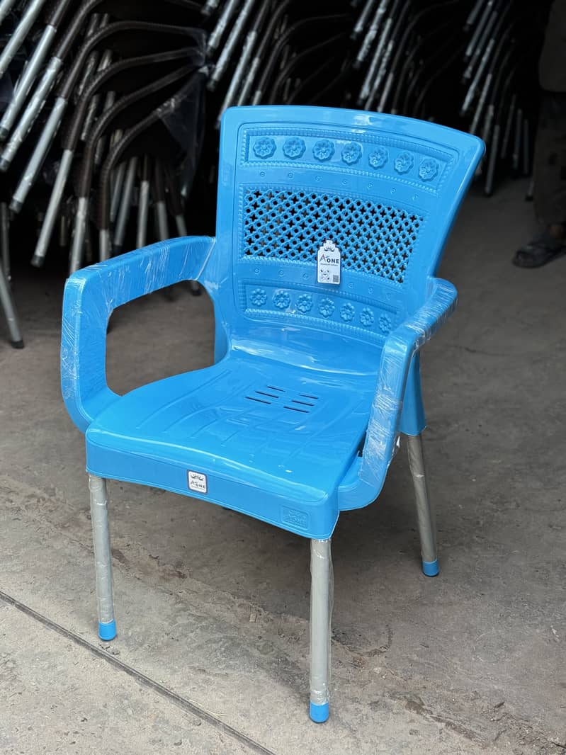 Super Relaxo Pure Steel Plastic Chair 2