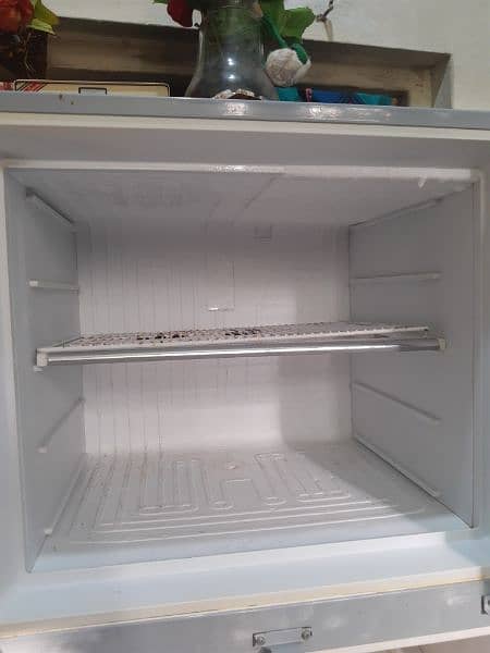 Dawlance Refrigerator for sale. "URGENT SELLING" 3