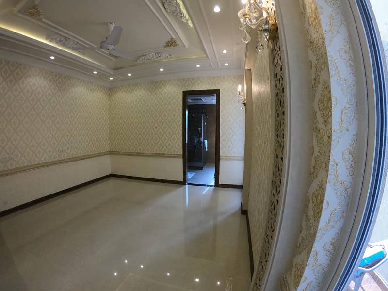 1 Kanal Luxury Spanish Slightly Used House For Sale In DHA Phase 5 Lahore. Prime Location 9