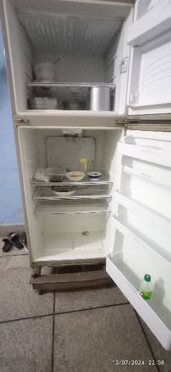 Dawlance fridge for sale