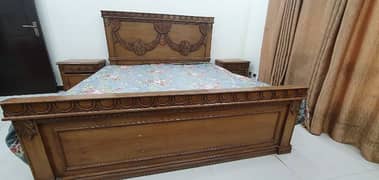 wooden bed set