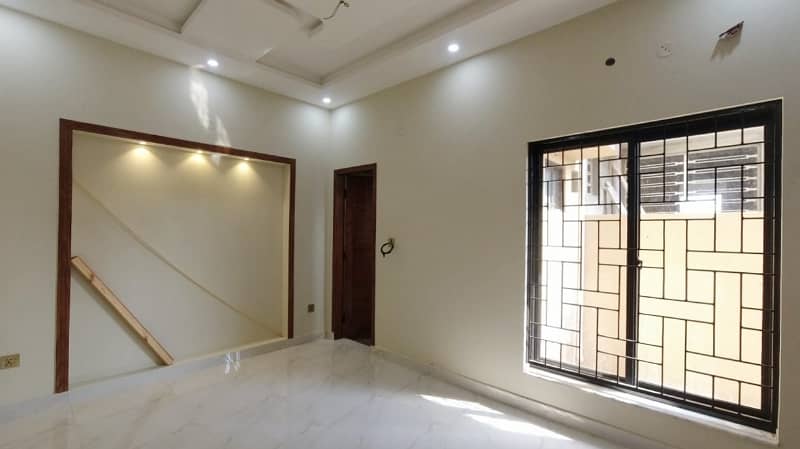 To sale You Can Find Spacious Prime Location House In OLC - Block A 17