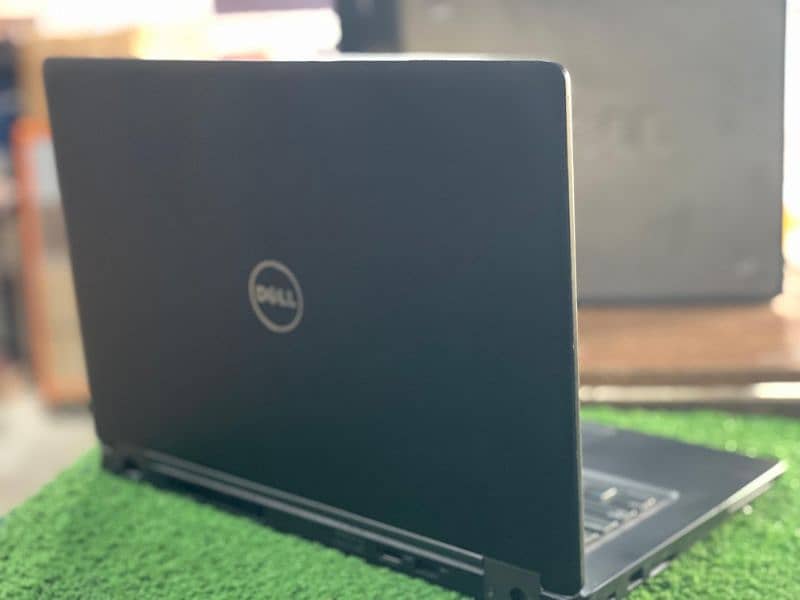 Dell Latitude 5480 core i5 7th HQ 8gb ram 256gb SSD 2gb graphics card 3