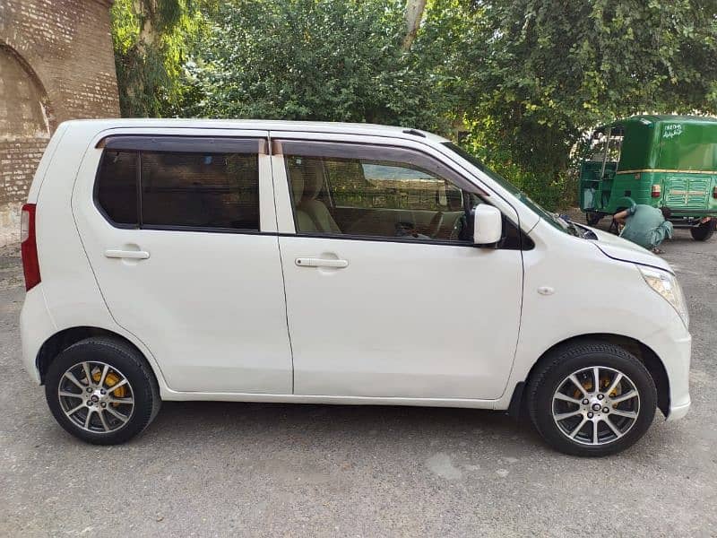 Suzuki Wagon R Fx limited 2013 7