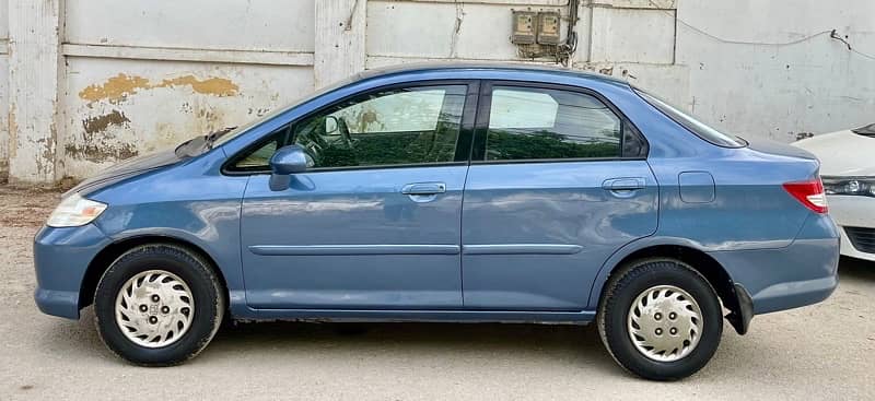 Honda City IDSI 2004 4