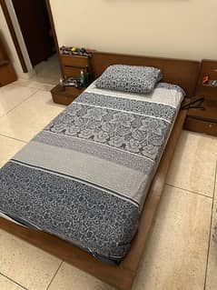 Single Bed Set for Sale. Excellent Condition