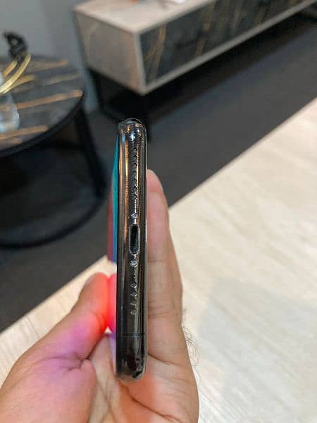 Apple iPhone XS Max 64 GB 2