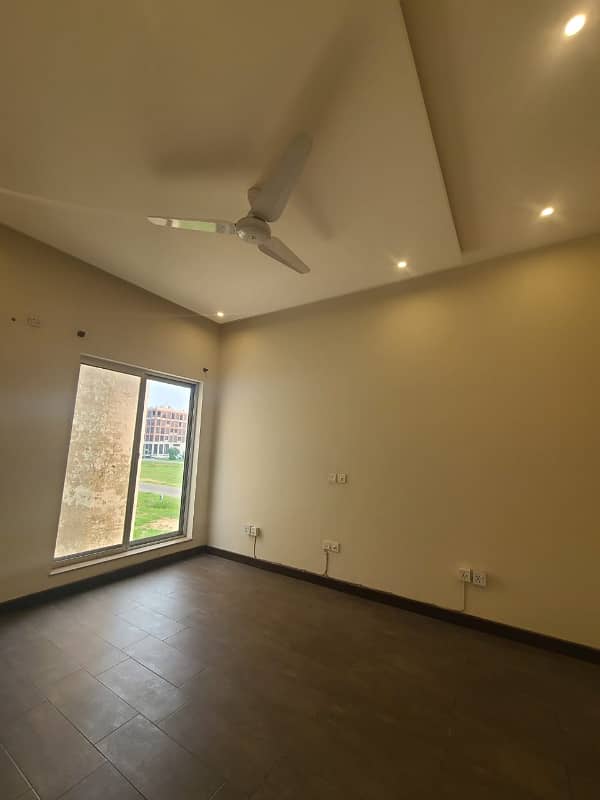 DHA Phase 6, 05 Marla, 03 Bed, Luxury house for Rent. 1