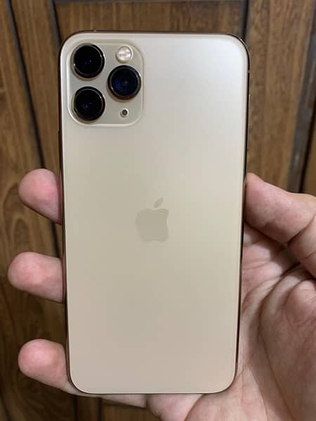 iphone 11 pro 256gb golden colour 0