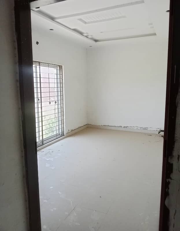 4.25 MARLA GREW STRUCTURE MODERN DESIGN FOR SALE IN NEW LAHORE CITY PH 1 OVERSEAS BLOCK. 2