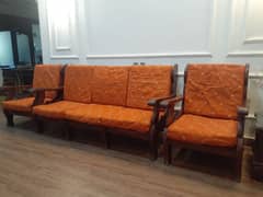 5. seater sofa good condition sheesham . tehlie  made