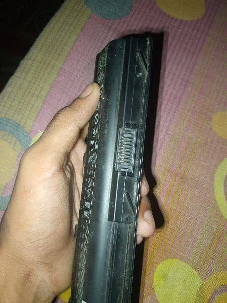 Laptop Bettry.  Laptop Speakers .  Laptop Ram Card 4 Gb . . 4