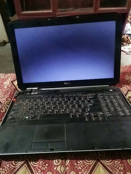 dell laptop 10/7 with original charger. 2