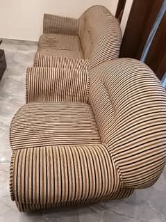 Used Sofa Set Available for sale - 6 seater