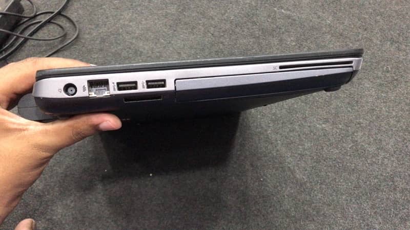 Hp Probook 128ssd 8gb Ram 300gb hard 4