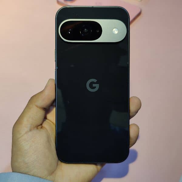 Google Pixel 9 5