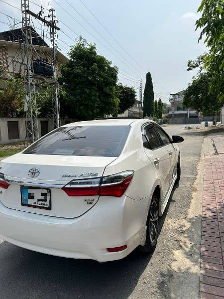 Toyota Corolla Altis 2019 4