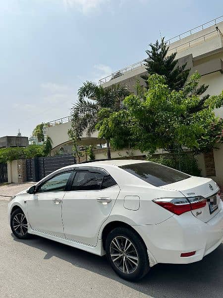 Toyota Corolla Altis 2019 6