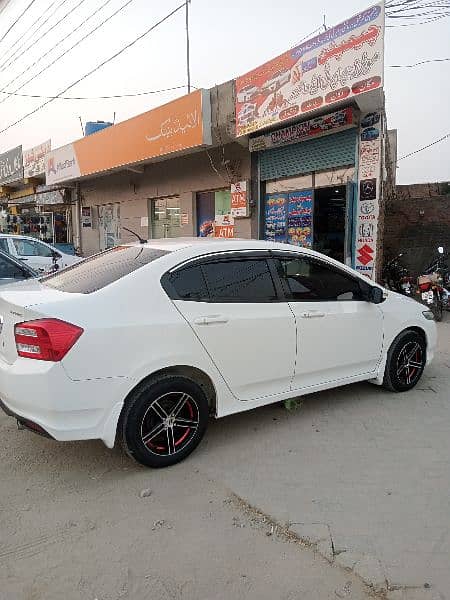 Honda City 1.3 Manual Model  2015 3