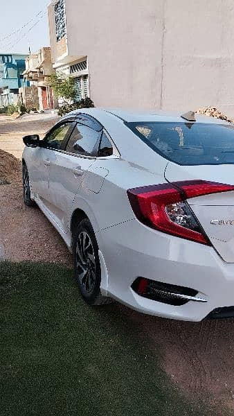 Honda Civic Oriel 2018 3