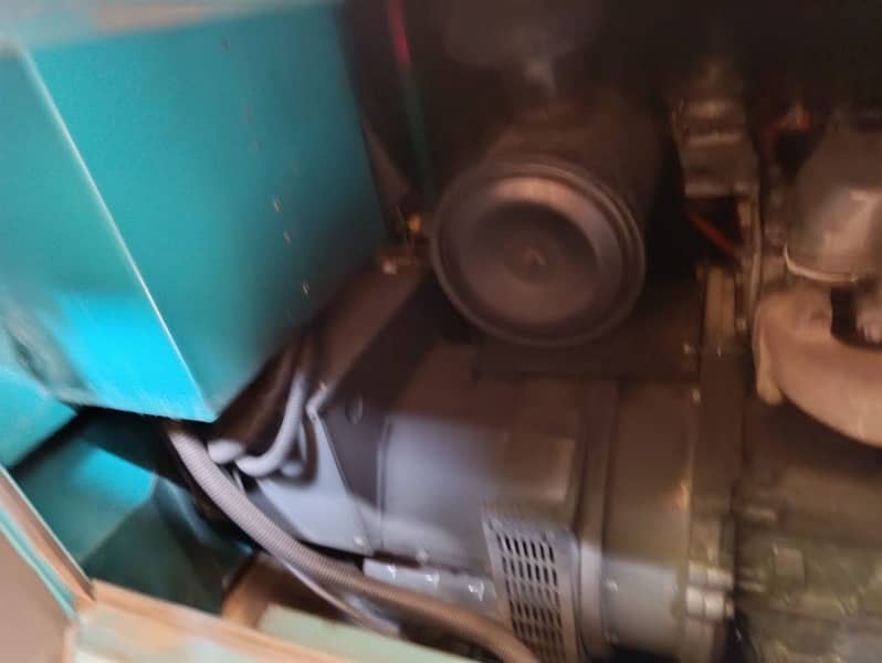 40 KVA Diesel Generator 300 hr used 5