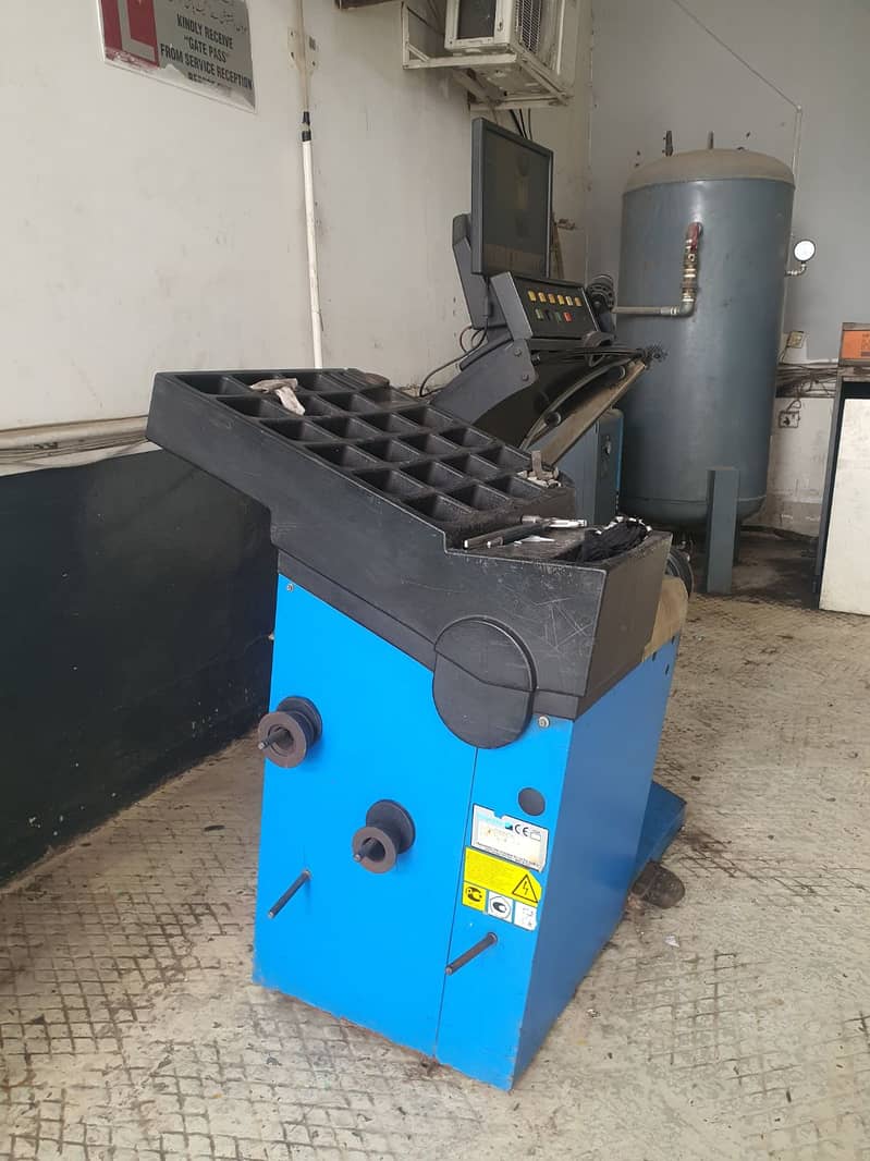 Wheel Balancer Hofmann For Sale 3