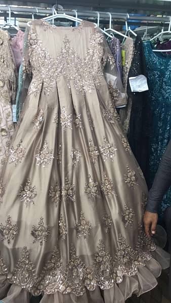 Engagement embroidered maxi 1