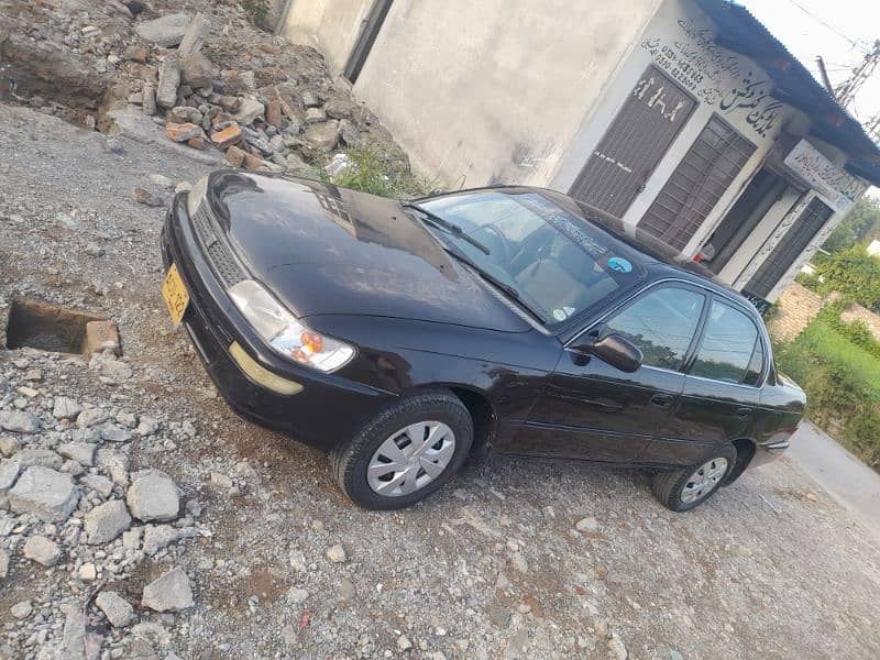 Toyota Corolla XE 2000 1