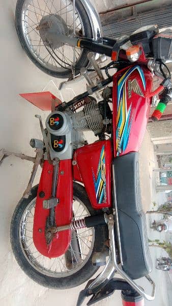 Honda 125 Red Color Total Genuine for sale in Faisalabad 4