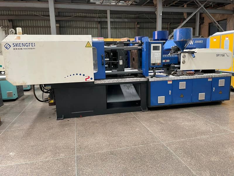 Injection Molding Machine /  Used servo injection molding machines 1