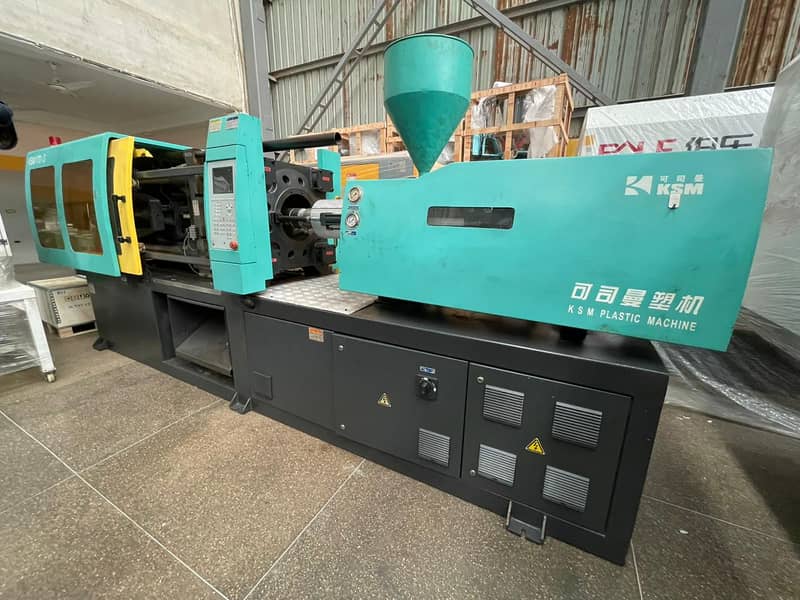 Used servo injection molding machines in Pakistan 9