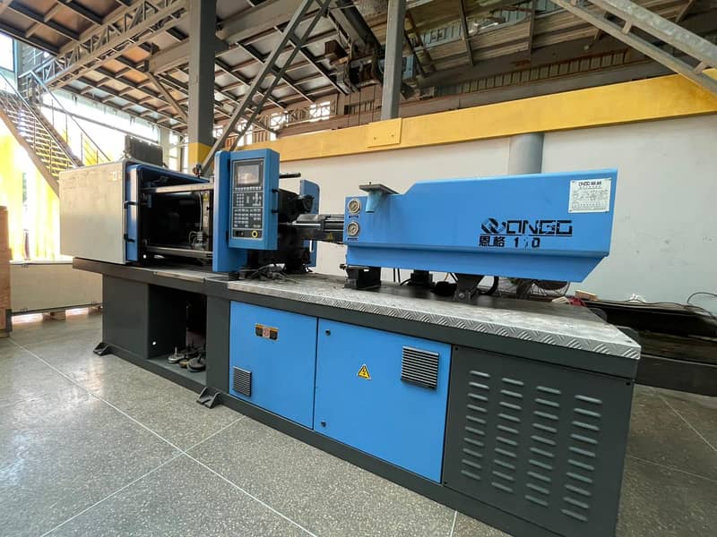 Used servo injection molding machines in Pakistan 16