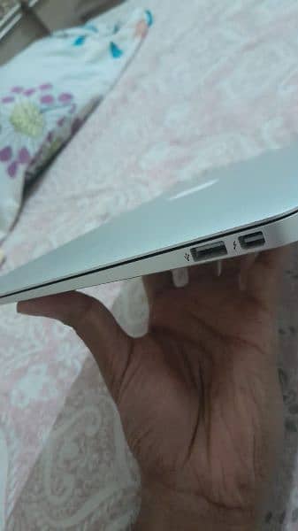 2013 model macbook 0