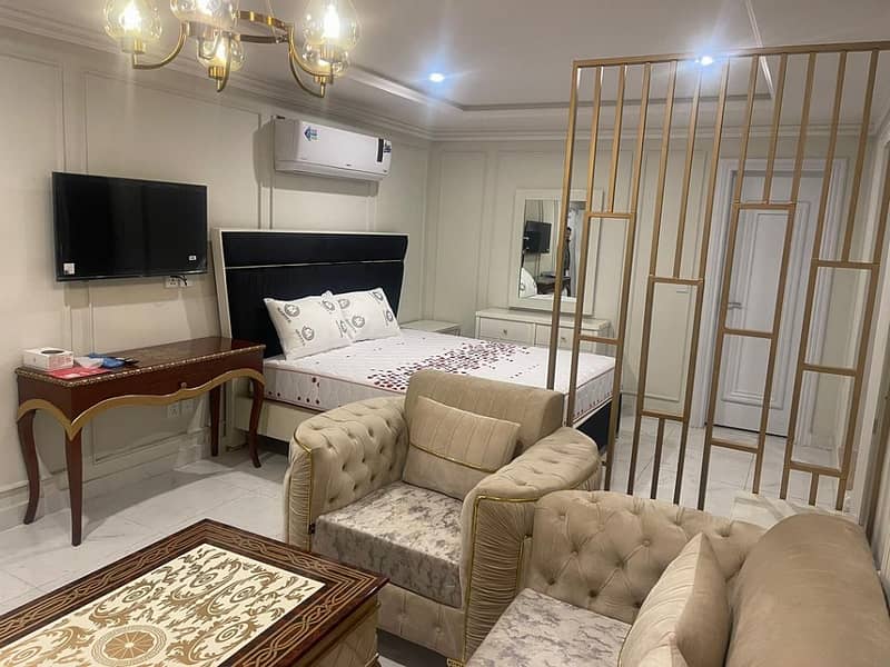 (On Installment) 1 Bedroom Apartment for Sale in Kuwait Mall, Bahria Town Lahore 2