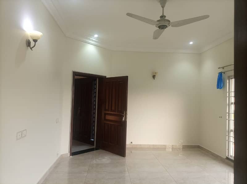 VERY BEAUTIFUL 10 MARLA UPPER PORTION AVAILABLE FOR RENT ONLY FOR COUPLE OR SHORT FAMILY 5