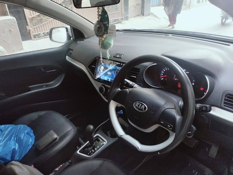 KIA Picanto 2021 16