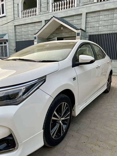 Toyota Corolla Altis X 2022 Special Edition 3