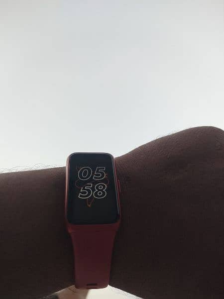 Huawei band 7 no box just watch and charger 0