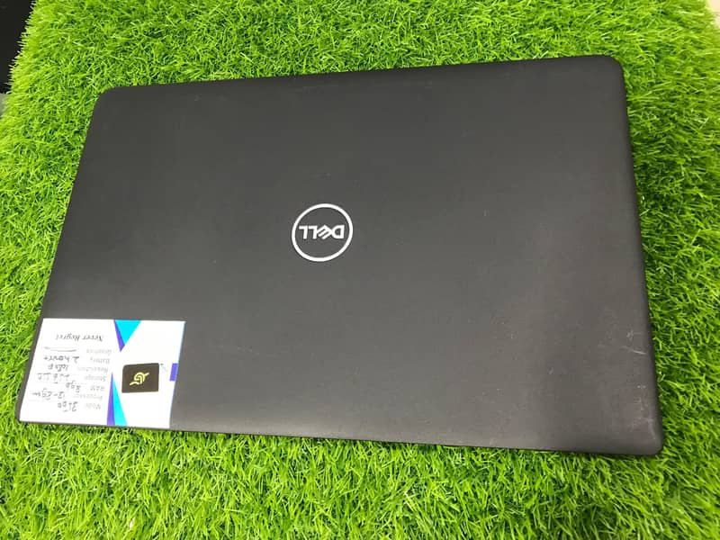 Dell 3500 i3 8th Gen 8GB RAM , 256GB SSD with Numpad ! 3