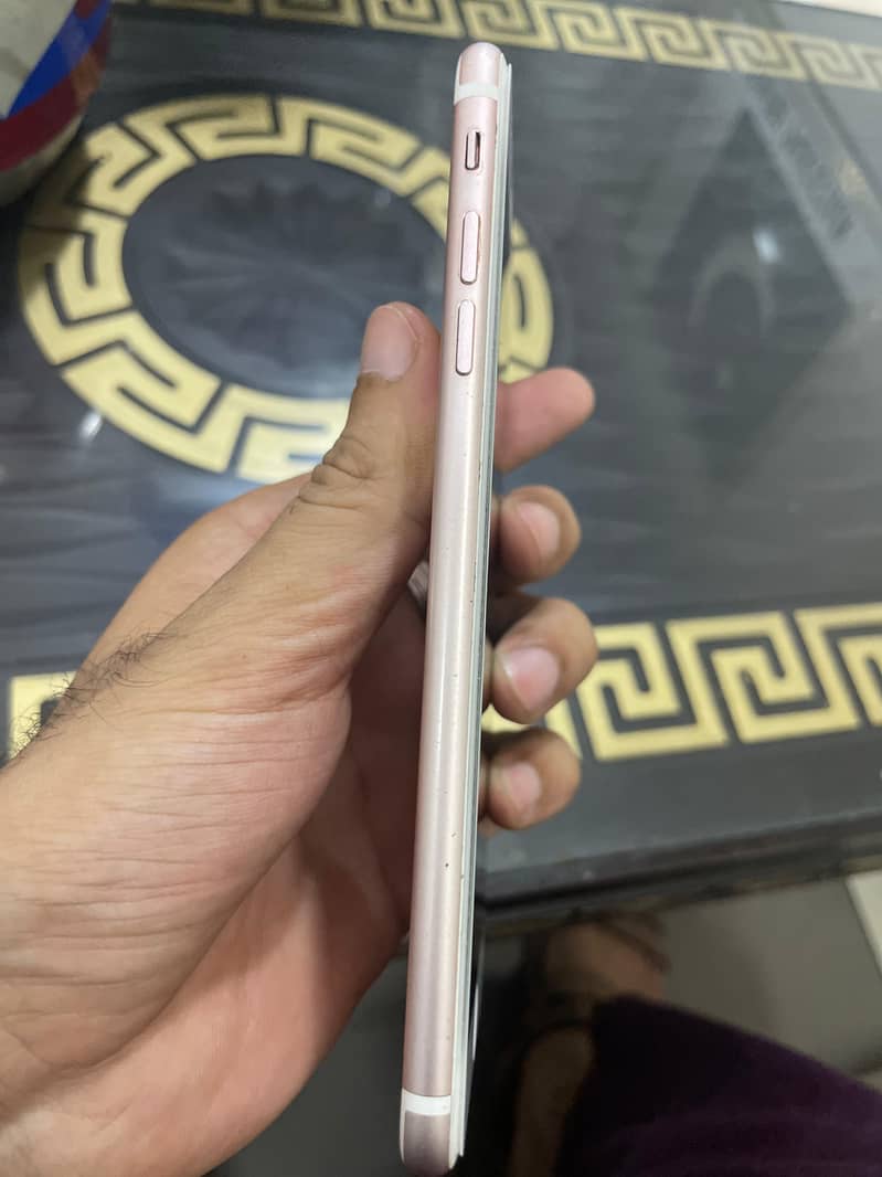 iPhone 7 Plus PTA Approved Clean Condition 1