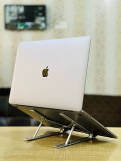 Apple MacBook Pro