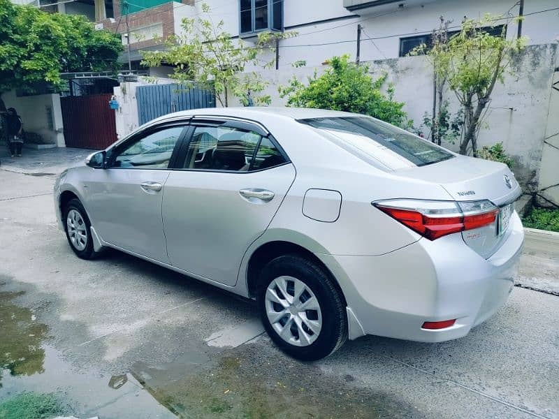 Toyota Corolla GLI Automatic 2017 3