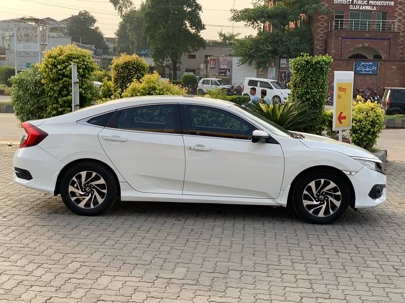 Honda Civic Oriel 2018 3