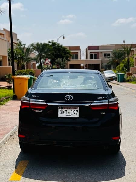 Toyota Corolla GLI 2017 AUTOMATIC MINT CONDITION 5