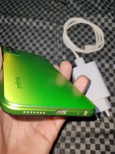 Infinix Hot 12 6+5Gb/128Gb iN 10/10 Condition,No Open No Repair 2