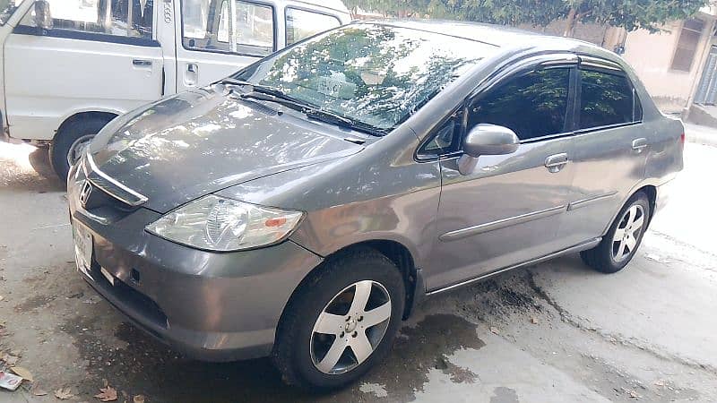 Honda City IDSI 2003/4 6